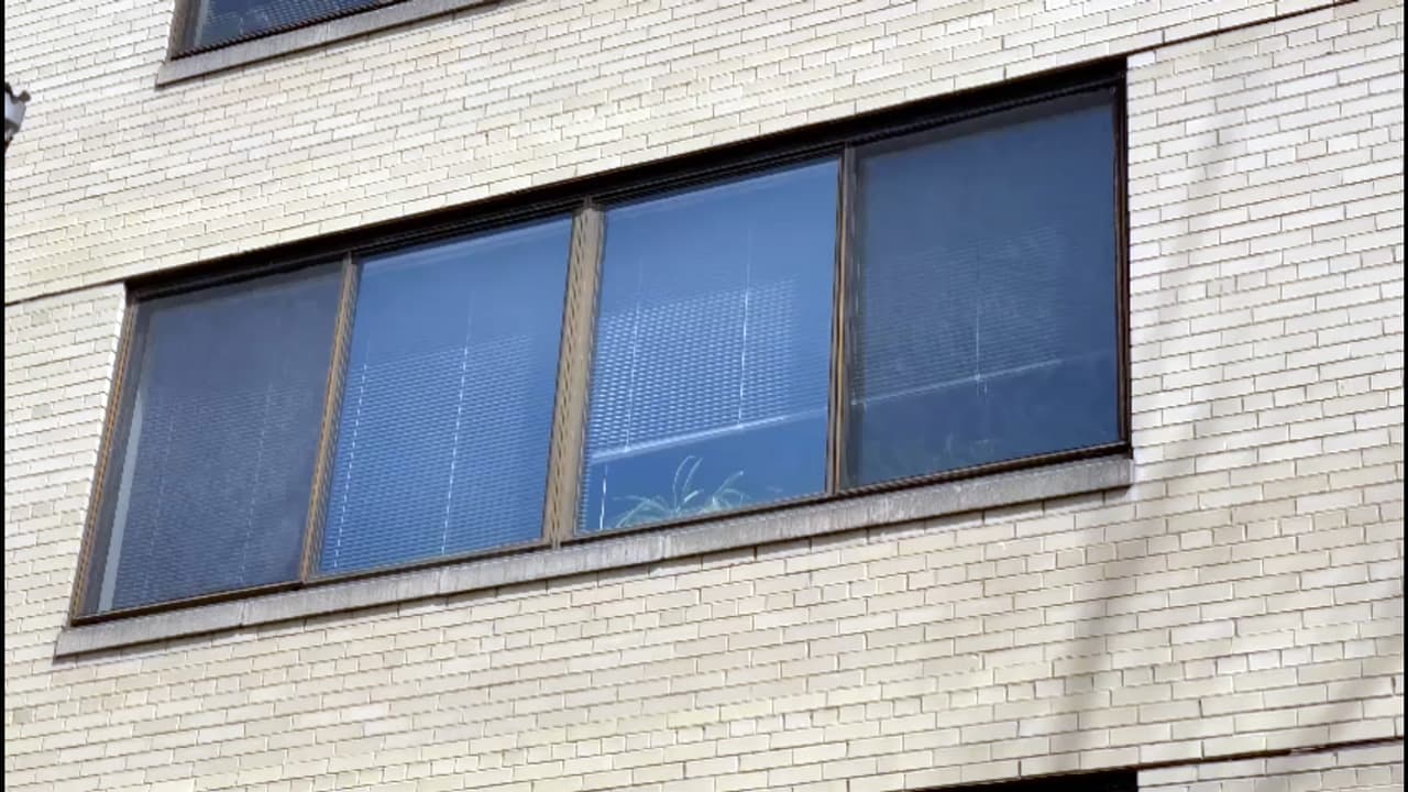 Mujer salta atada desde su apartamento en un octavo piso al escapar de un ataque doméstico