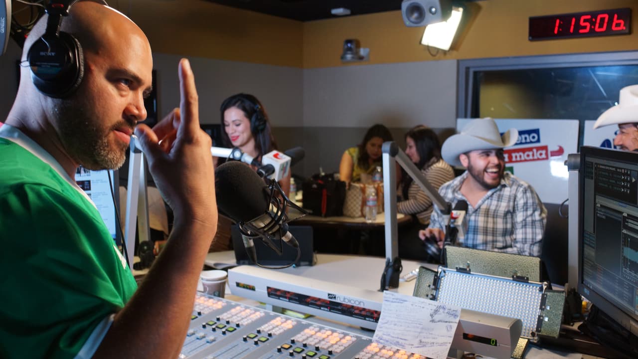 Carla Medrano enamoró a Gerardo Ortiz durante la entrevista del artista con 'El Bueno, La Mala y El Feo'.