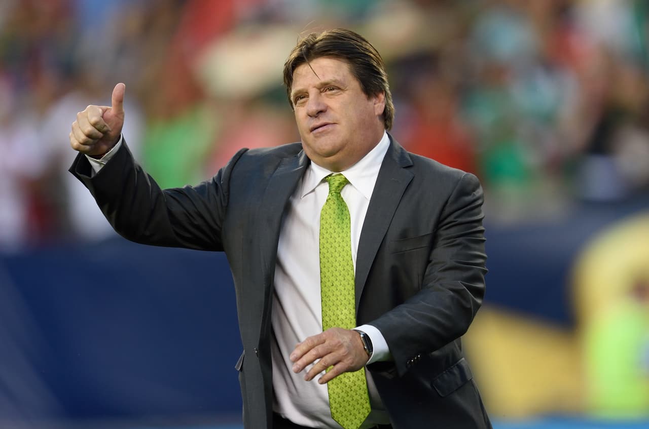 Políticos mexicanos se burlan del cese de Miguel Herrera