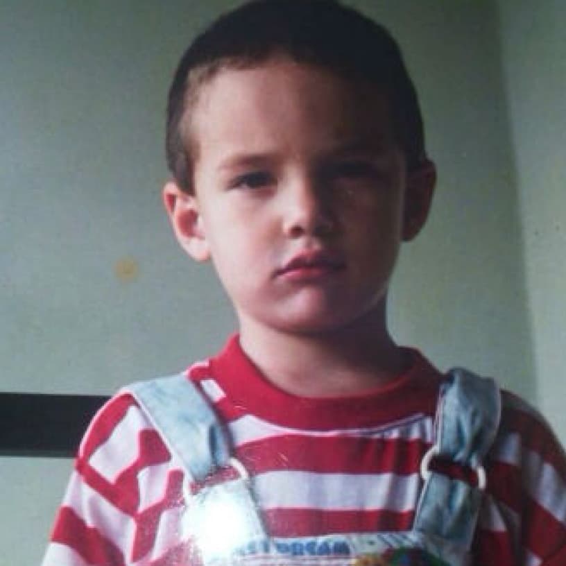 J. Balvin está igualito.