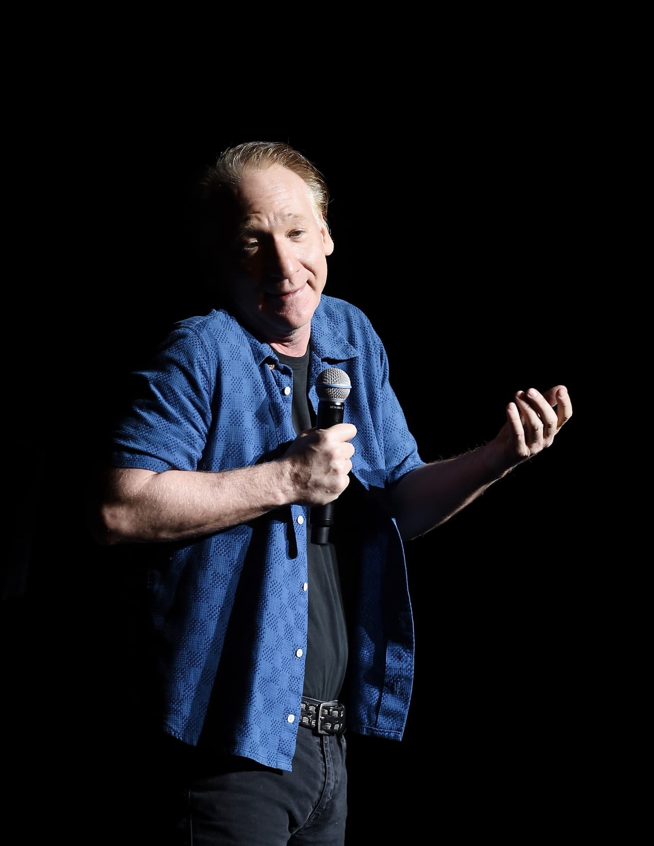 "¿Trabajar en los campos? Senador, soy un negro de casa": el insulto racial del comediante Bill Maher durante una entrevista con el senador Ben Sasse