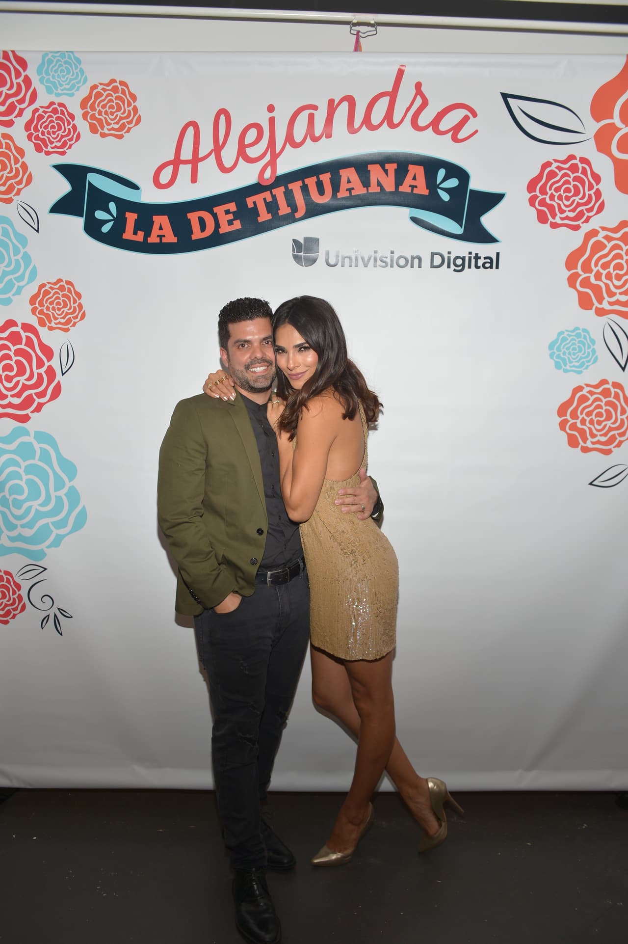 Aníbal por supuesto la acompañó y se mostró orgulloso y siempre enamorado de su esposa.