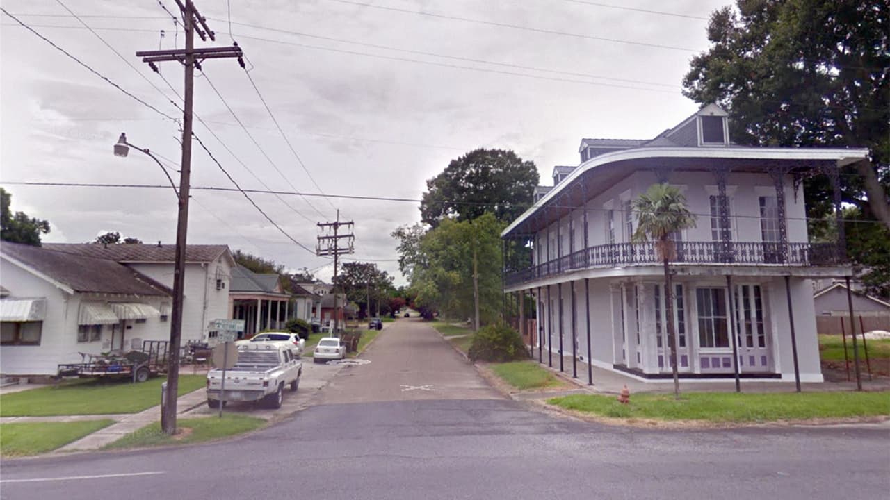 <b>Puesto 2. Donaldsonville, Louisiana. </b>Es la peor ciudad para vivir en su estado: 39,4% de sus 8,090 residentes vive bajo el umbral de pobreza y enfrenta una tasa de desempleo de 14.3%. El ingreso familiar promedio por año en Donaldsonville es de solo 22,716 dólares.