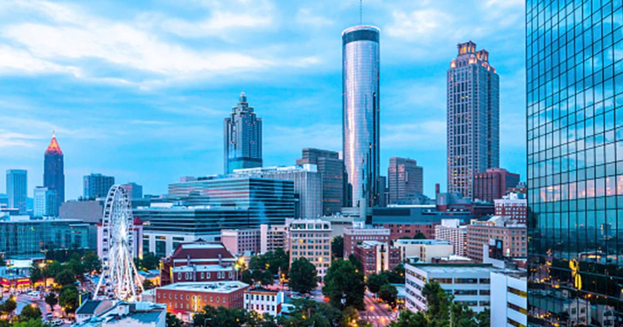 En el noveno lugar se ubica Atlanta, Georgia que obtuvo el sexto mayor crecimiento laboral a nivel nacional.