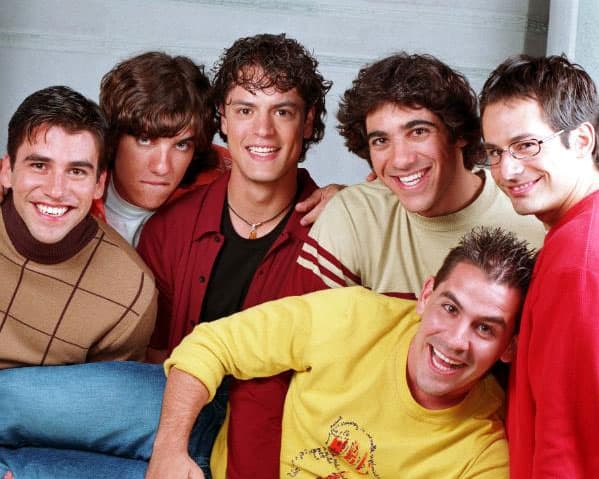 La historia trataba de un grupo de adolescentes que les encantaba el fútbol.