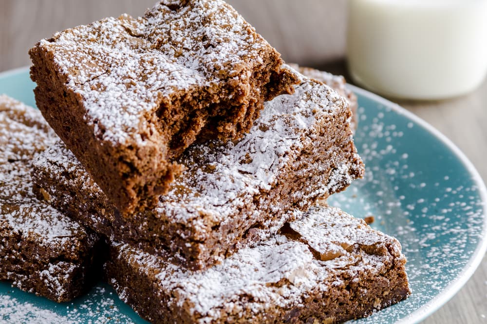 La actriz en una entrevista de su última película dijo “soy repostera, así que recurro a mi horno. Horneo lo que sea desde brownies, cupcakes y muffins”.
