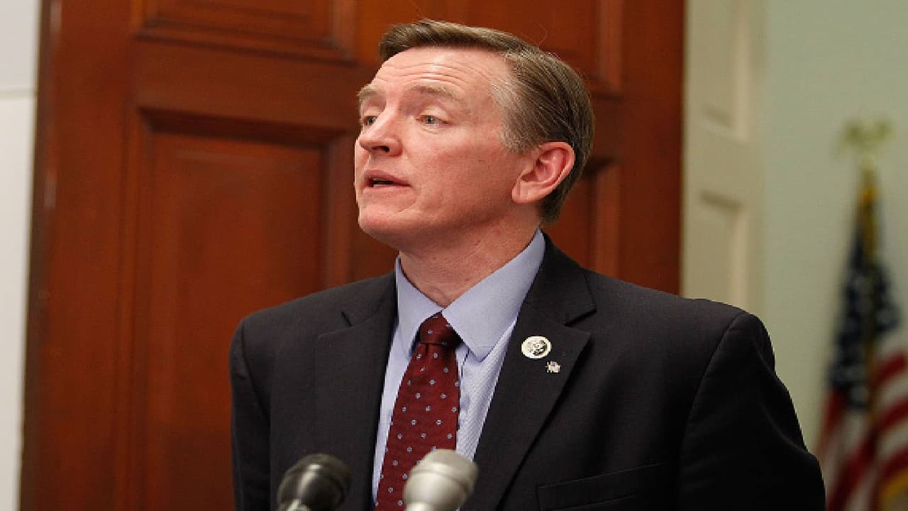 Congresista de Arizona se pone en aislamiento tras estar en contacto con paciente infectado con coronavirus