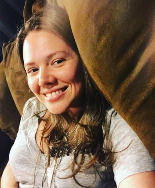 Y claro está, vivir sin gota de maquillaje es una de las cosas que ya caracterizan a esta cantante.