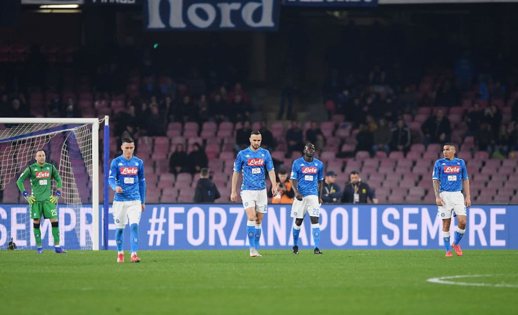 Con 56 puntos Napoli es segundo, le lleva ocho al Milan pero se alejó del título. Su próximo encuentro será visitando al Sassuolo.