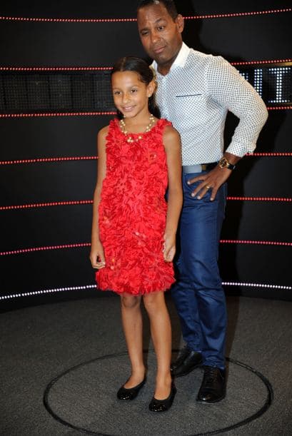 Como siempre, el talento de Univision llegó en grande a la alfombra de Premios Juventud. El azul, los colores vivos y la moda veraniega predominó.