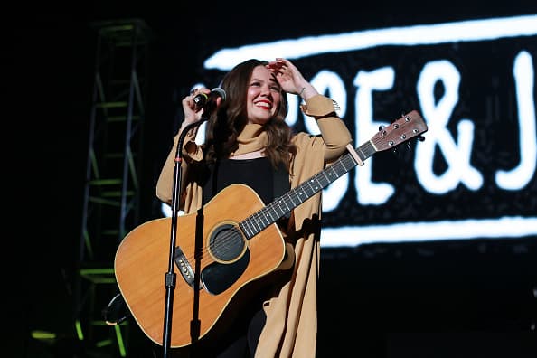 “Ella con sus primas se van a devorar al mundo y harán de él un lugar mejor para ellas y los que las rodean”.