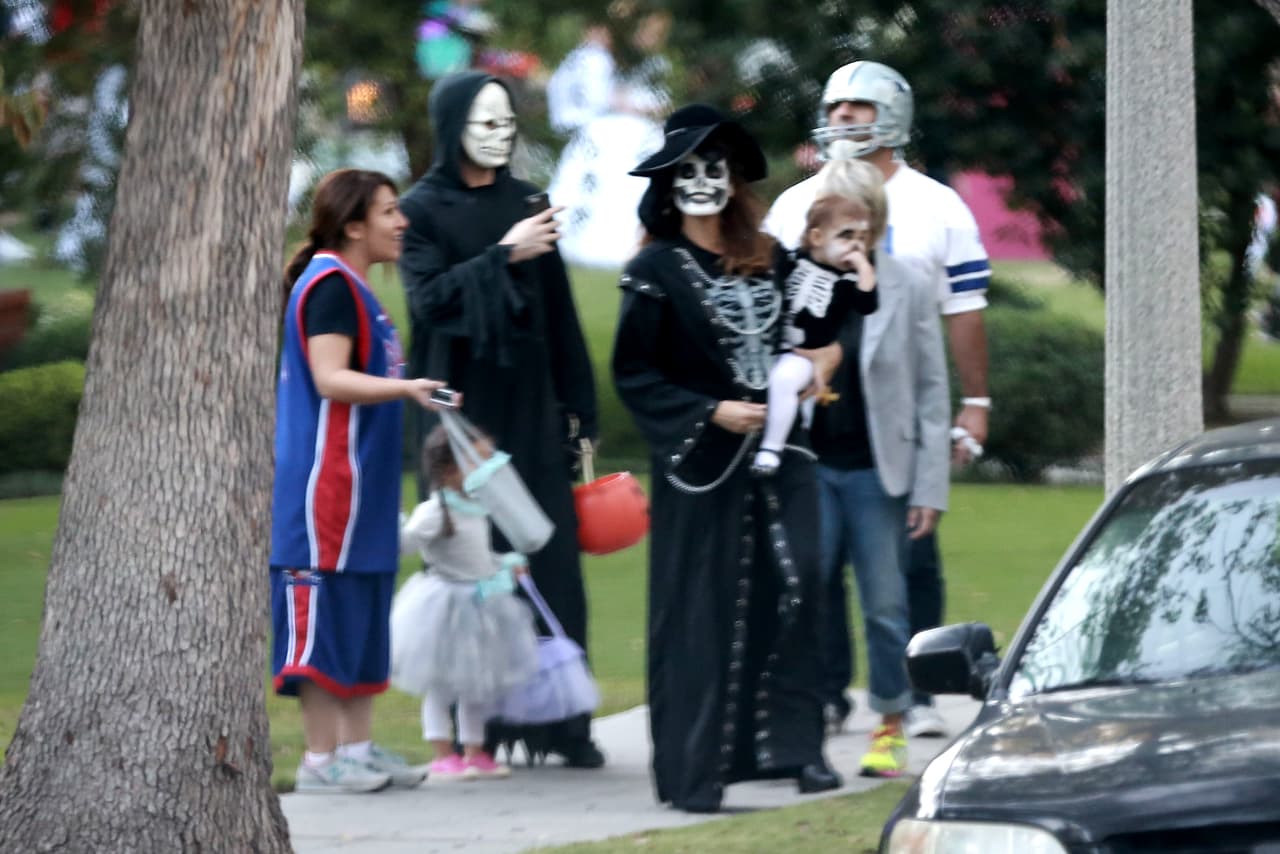 Ryan y Eva salieron con varios familiares y amigos.