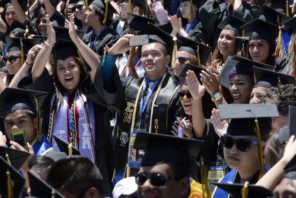 Desde temprano los jóvenes comenzaron a llenar el recinto.