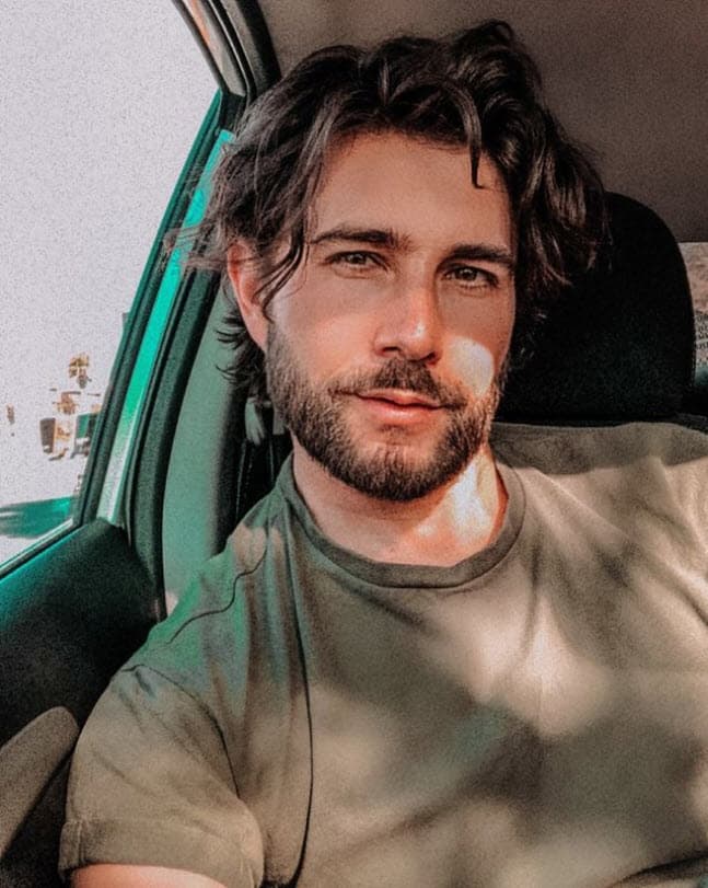 El actor radica desde hace más de una década en California, por lo que tendrá que 
<b>regresar a su país natal </b>para cumplir con las grabaciones de la telenovela.
<br>