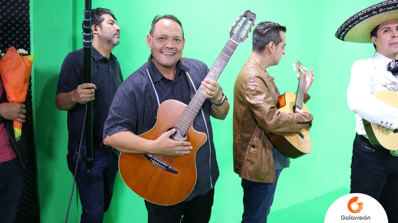 El productor Jorge Estrada participó como uno de los pretendientes de la abuela Lupe.