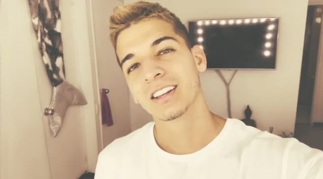 En un video que Legarda publicó en Instagram el 3 de septiembre de 2018, explicó el significado de ese tatuaje, además de otros dos que se hizo ese mismo día.
<br>