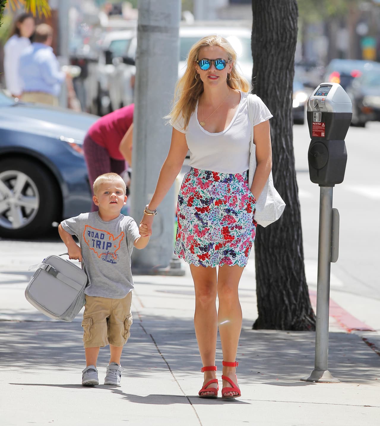 Por lo que actuaron de lo más normal. Tennessee cargaba una enorme maleta.