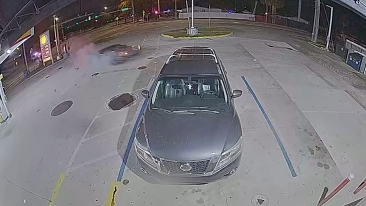  Arrestan a adolescente que se robó un Corvette a mano armada
