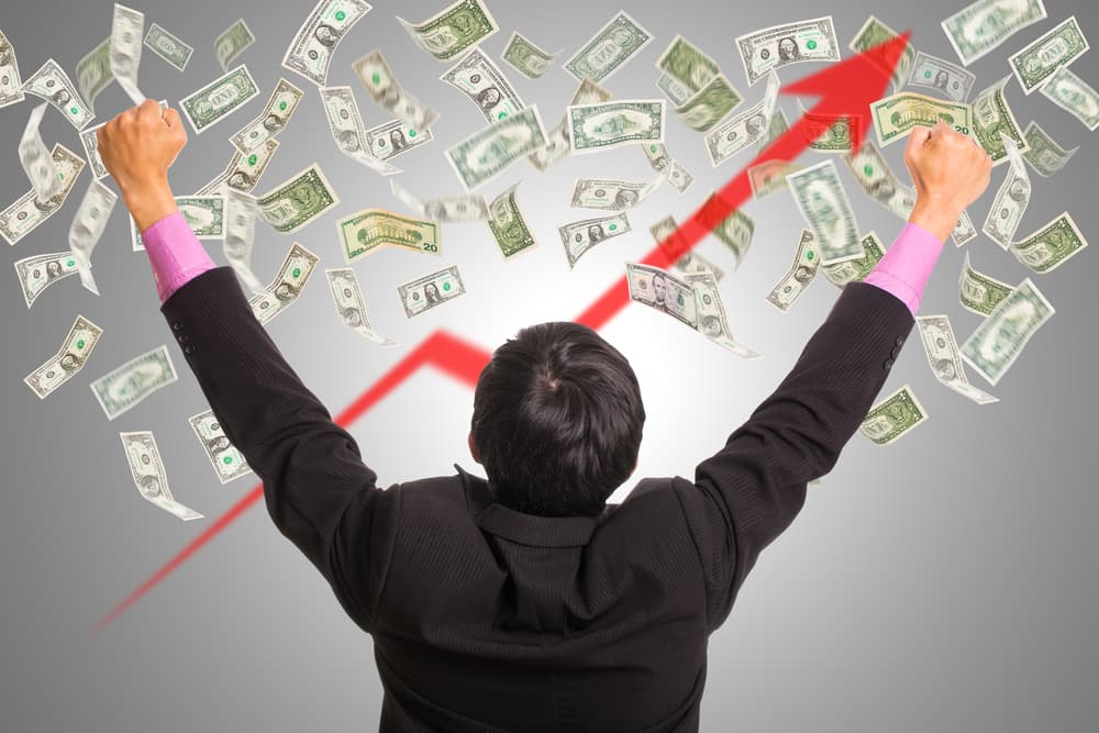 Te percatarás como empiezan a resolverse situaciones que hasta estos momentos te parecían muy difíciles y en poco tiempo no solamente recuperas un dinero que dabas por perdido sino que este se multiplica.