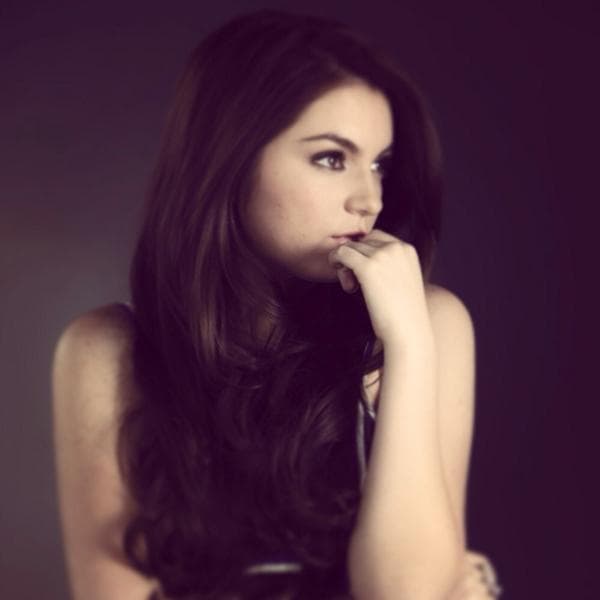 La joven 
<b><a href="http://www.univision.com/temas/sofia-castro">Sofía Castro</a></b> también tiene curiosidades que debes conocer. En esta ocasión, personificó a Fernanda, una adolescente caprichosa, pero llena de amor por su familia.