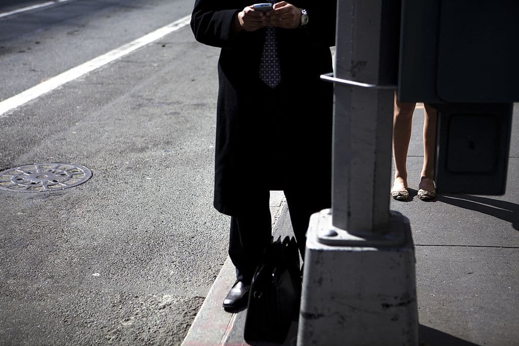 No contrates a nadie que amenace con reportarte por tu estatus migratorio si no les pagas de forma inmediata.