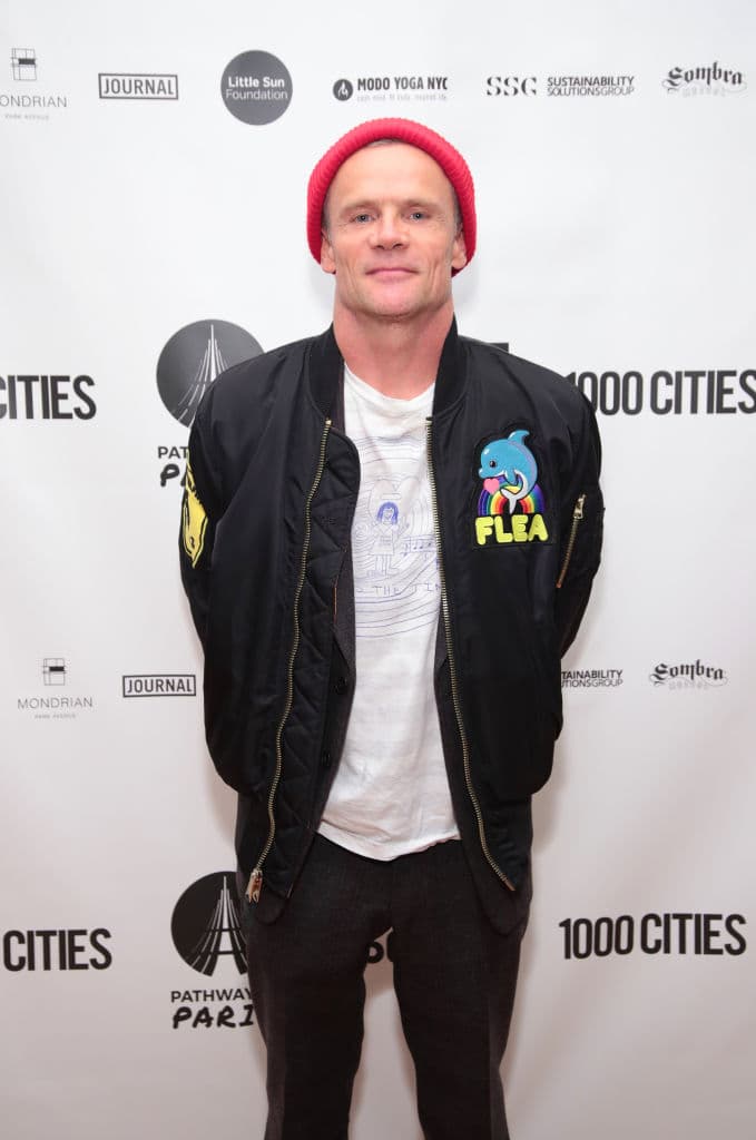 <b>Flea</b>
<br>El bajista de Red Hot Chili Peppers, ha sido invitado especial en series de televisión y producciones cinematográficas con papeles o apariciones breves.
