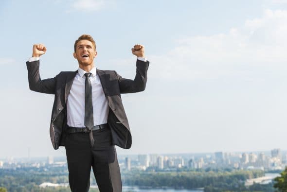 Estás iniciando un período de muchas conquistas amorosas, pero debes vivir más en tu presente. La economía sigue un ciclo y ahora estás posiblemente en un momento de cierto “impasse” preparándote para mejorar y aumentar tus ingresos. No dejes que un ligero contratiempo mate tu entusiasmo y te quite los deseos de salir adelante. Por: Profesor Zellagro