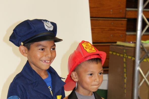 Miles se dieron cita en la séptima edición de la Feria de Educación que se festejó en Cal State Dominguez Hills. Te compartimos fotos de la concurrida celebración escolar.