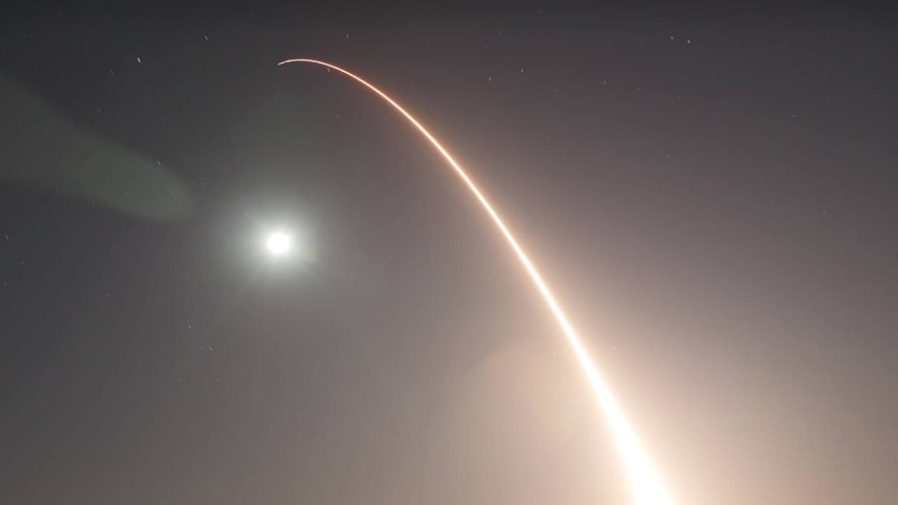 EEUU lanza un misil balístico intercontinental en medio de la escalada de tensiones con Corea del Norte