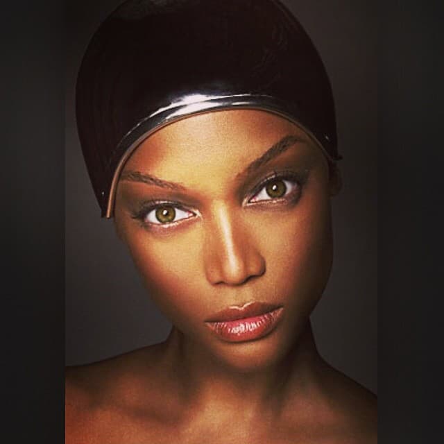 Las personas se muestran encantadas por la belleza natural de la supermodelo.