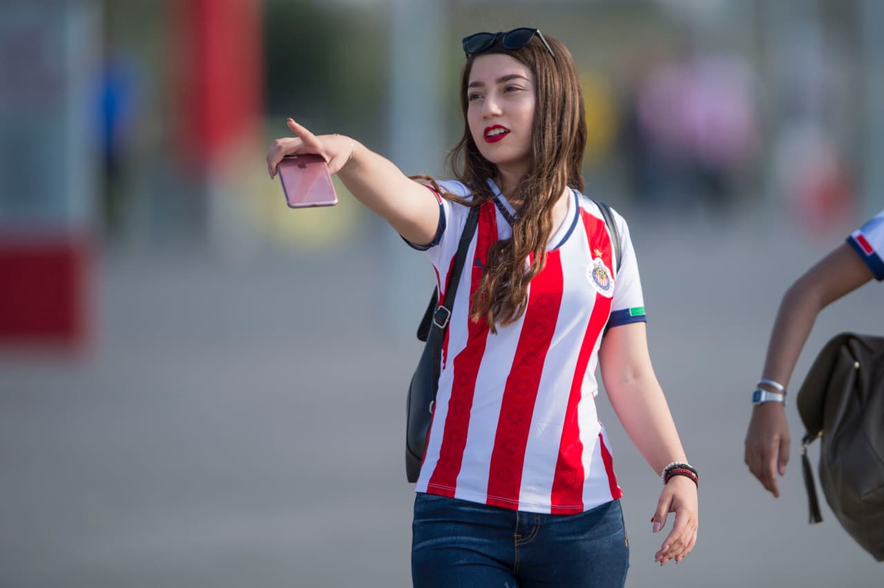 El Clásico Nacional entre las Chivas de Guadalajara y las Águilas del América en el Clausura 2018 de la Liga MX da muestras del colorido, respeto y buen ambiente entre dos rivales tradicionales en el fútbol mexicano.