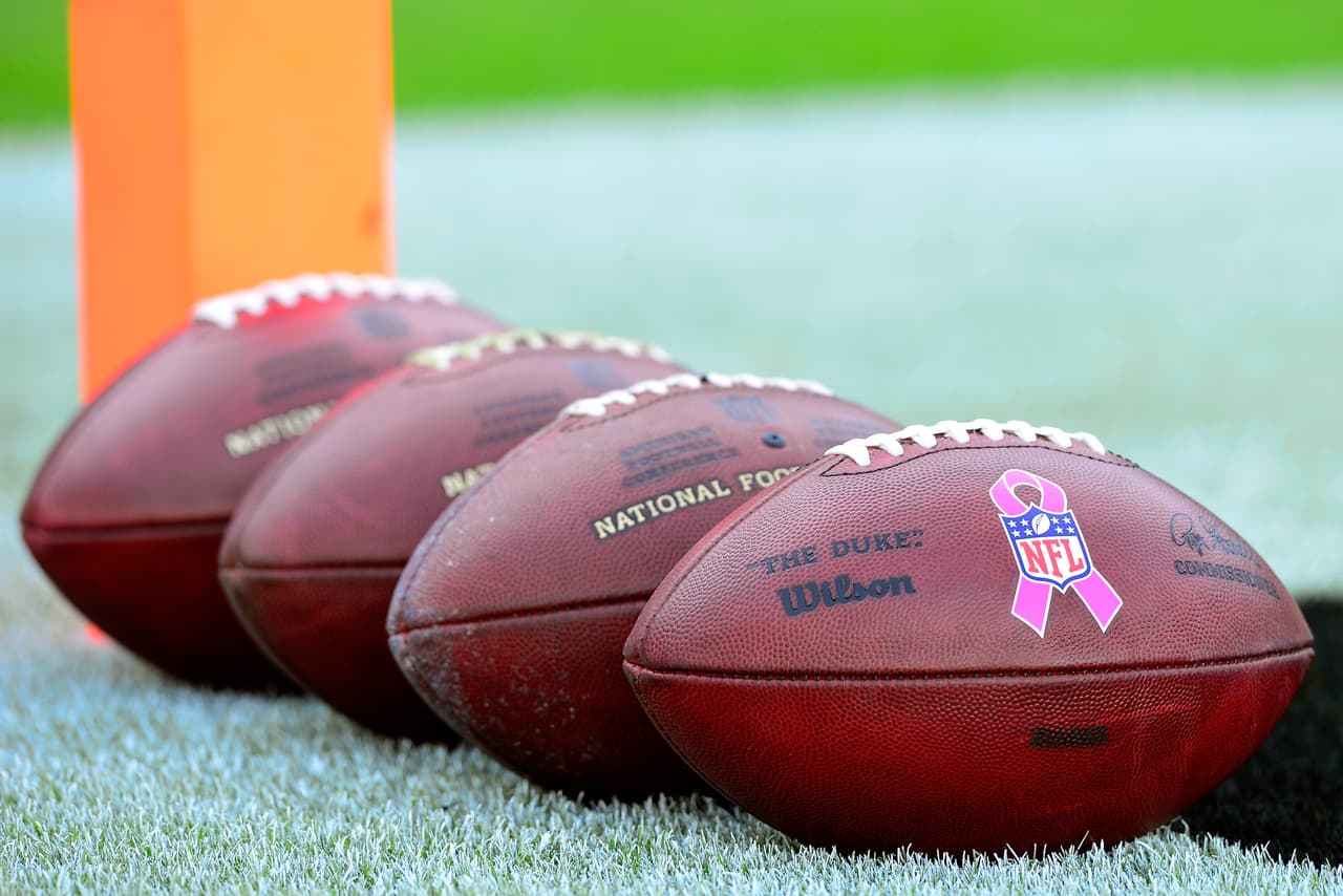 La NFL, desde el 2009, ha reunido más de 20 millones de dólares para la Sociedad Americana de Cancer.