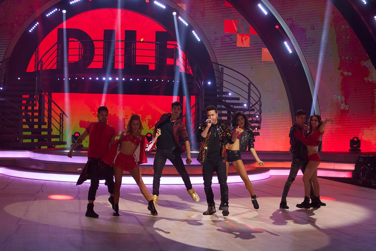 Prince Royce agradeció además el apoyo del público en estos 9 años de carrera.