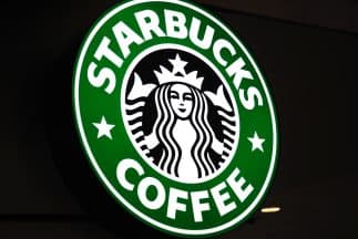 Starbucks admitirá pago con celular 