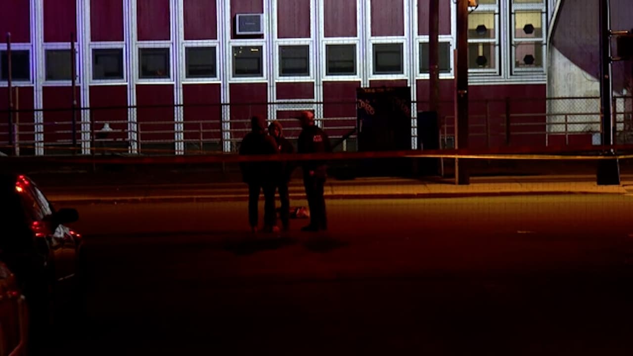 Cuando llegaron al lugar, se desató un tiroteo.
<br>
<br>
<b>Azcona, de 26 años, viajaba en una patrulla junto con su compañero, que resultó herido</b>.
<br>