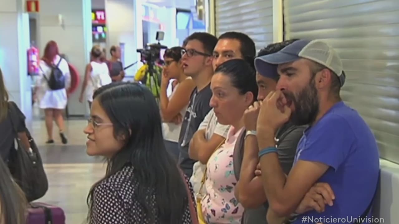 Unos 200 mexicanos llevan atrapados más de dos semanas en el aeropuerto de Madrid
