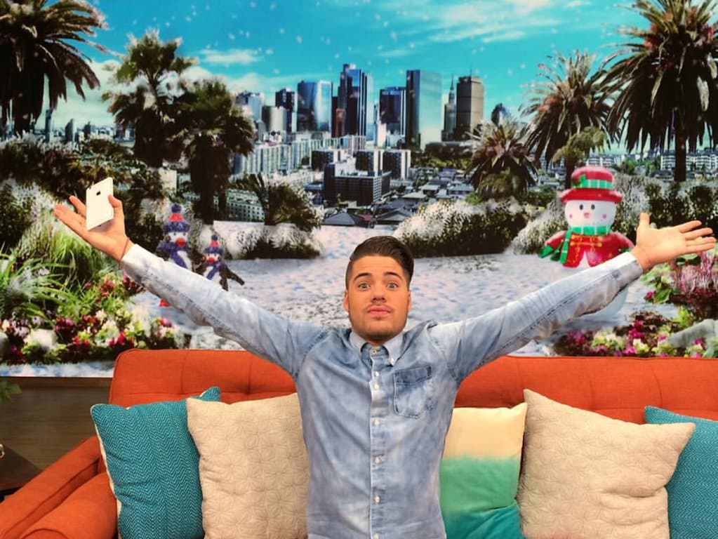 William Valdes: "Estamos de Navidad aquí en @DespiertaAmeric". (Navidad 30, 2015)