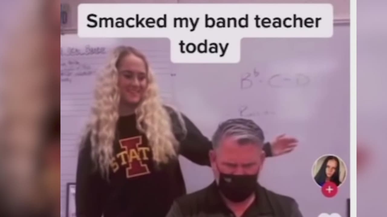 “Traen la autoestima en el piso”: experto explica las razones de los peligrosos retos de Tik Tok