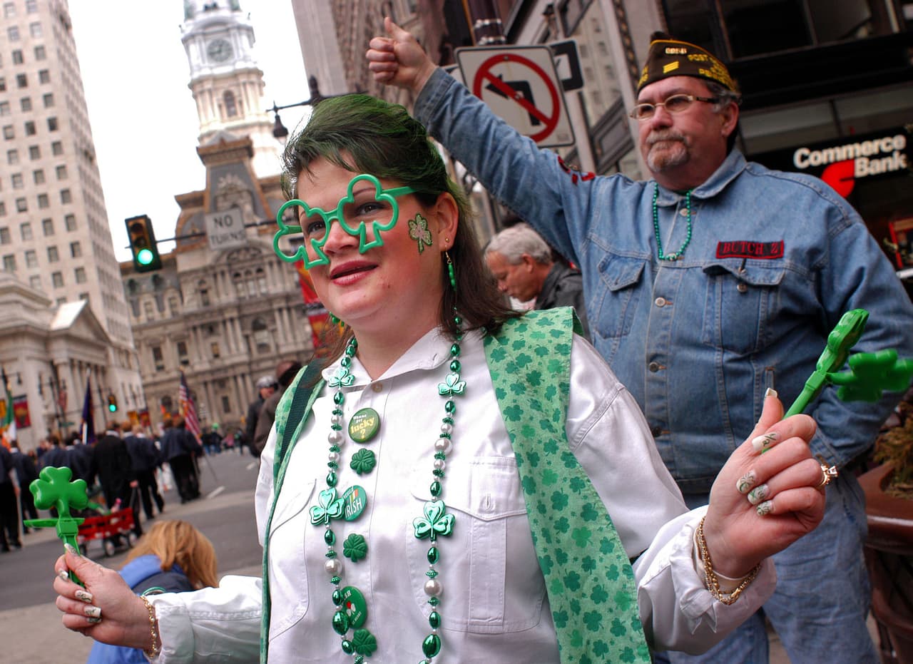 El tema para el desfile de 2023 es "St. Patrick, Let There Be Peace", y es que los organizadores dicen que harán un “llamado a San Patricio por la paz en este mundo, la paz en nuestra ciudad y vecindarios”.