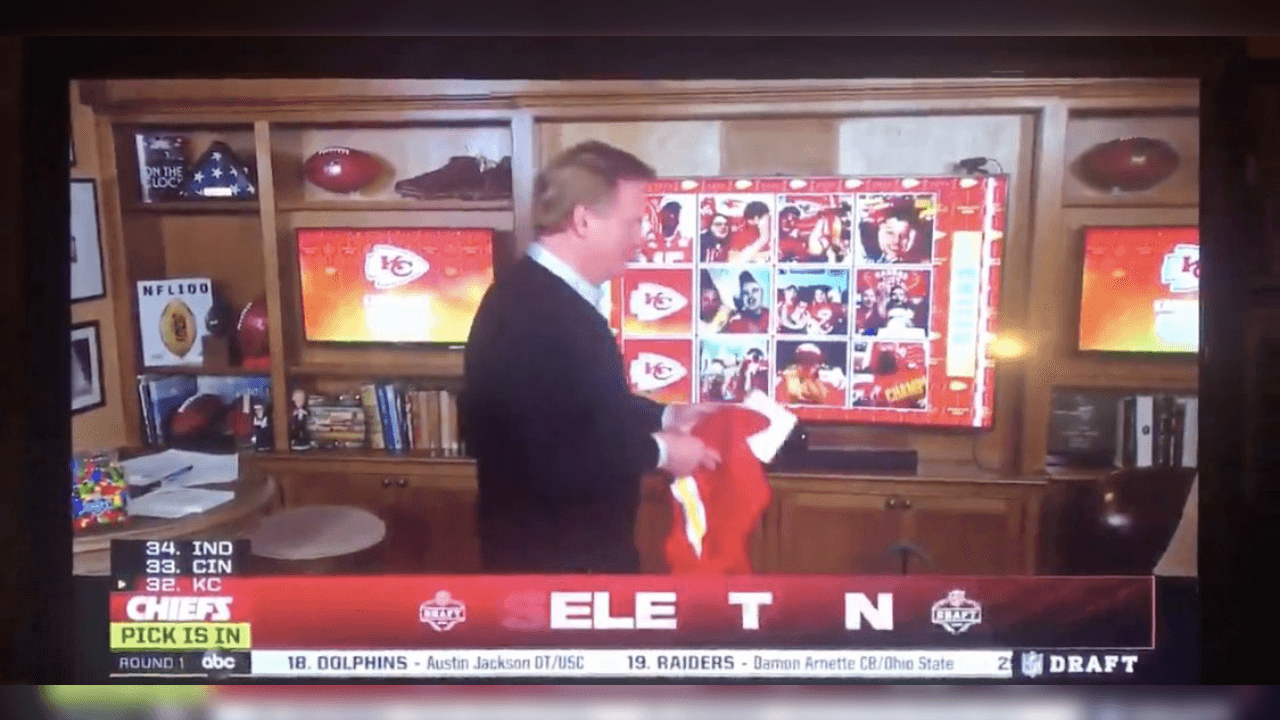 Esta fue la parte divertida de lo que dejó el primer día en el Draft 202 de la NFL.