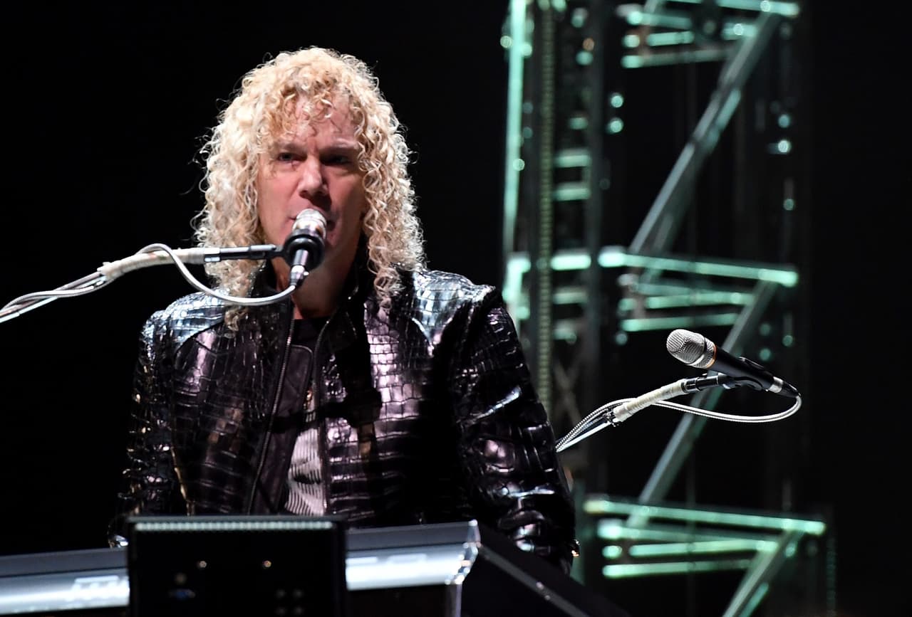 David Bryan reveló a Playbill que hasta el momento la puesta en escena cuenta con 23 canciones: "Les di personajes musicales para diferenciar: Diana es pop-rock, la realeza es cuarteto de cuerdas, tenemos paparazzi como guitarras punk y tratamos de hacer que todos esos papeles estén en la realidad".