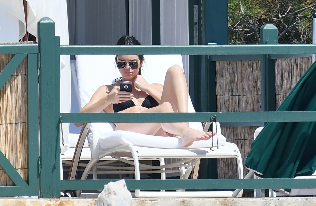 ¿Quién le habrá mandado un mensajito?