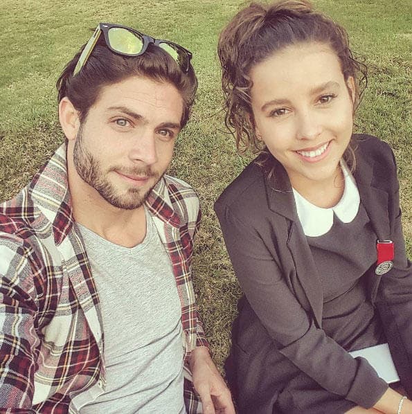 Publicó esta foto: "Eres la mejor compañera que pude haber tenido para este proyecto... humilde, profesional, puntual, amable con sus compañeros, y respetuosa con todo el equipo. @soypaulinagoto gracias por aguantar mis berrinches jaja. Y no hagas caso a los comentarios que te quieren ensuciar. Sabemos que no es así, todo lo contrario. Besos tita".