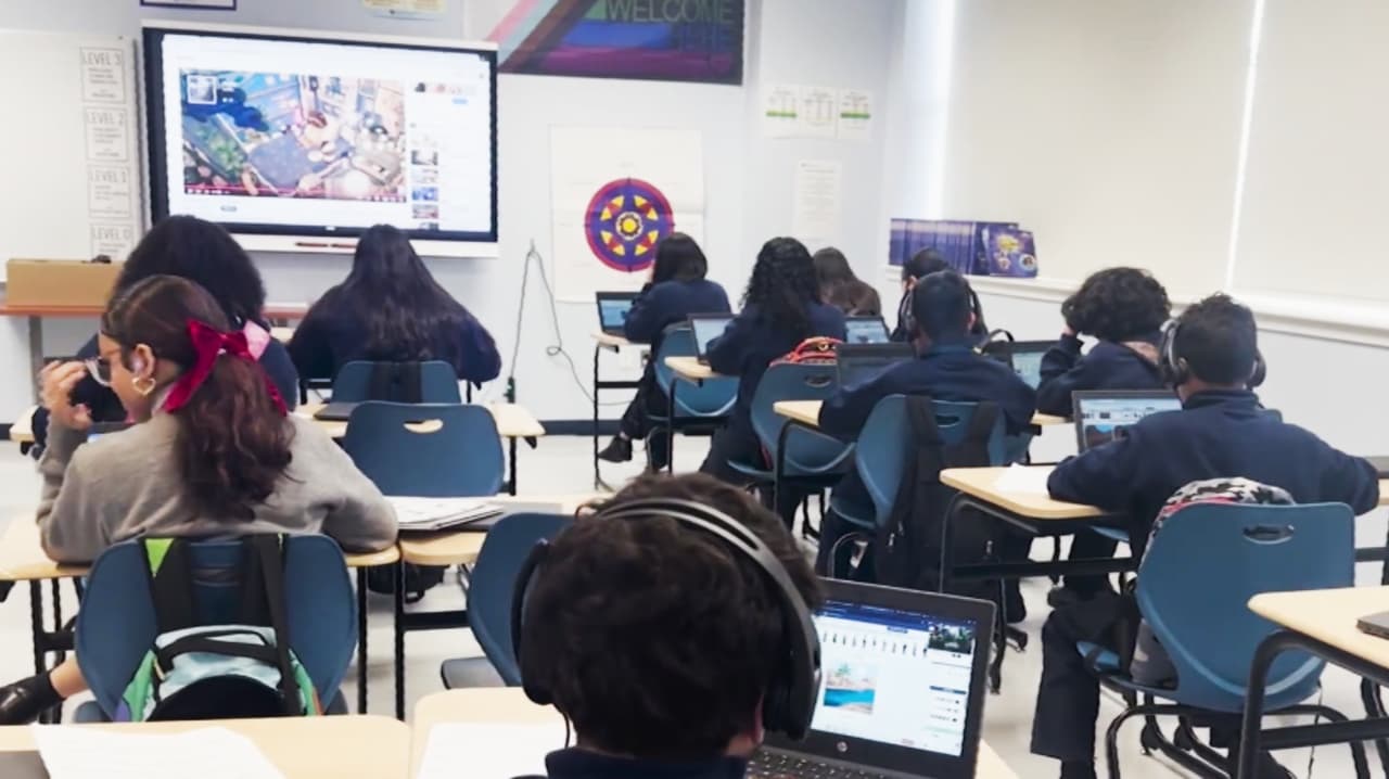 Entre protestas y reuniones se decide si 17 escuelas de Filadelfia cerrarán definitivamente