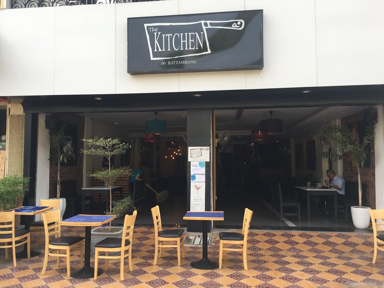 En este local decidieron comer los pequeños.