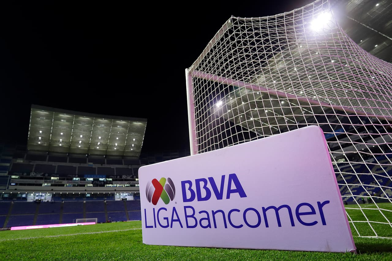 La Franja recibió a los Universitarios en el estadio Cuauhtémoc y así lucían las condiciones del campo.