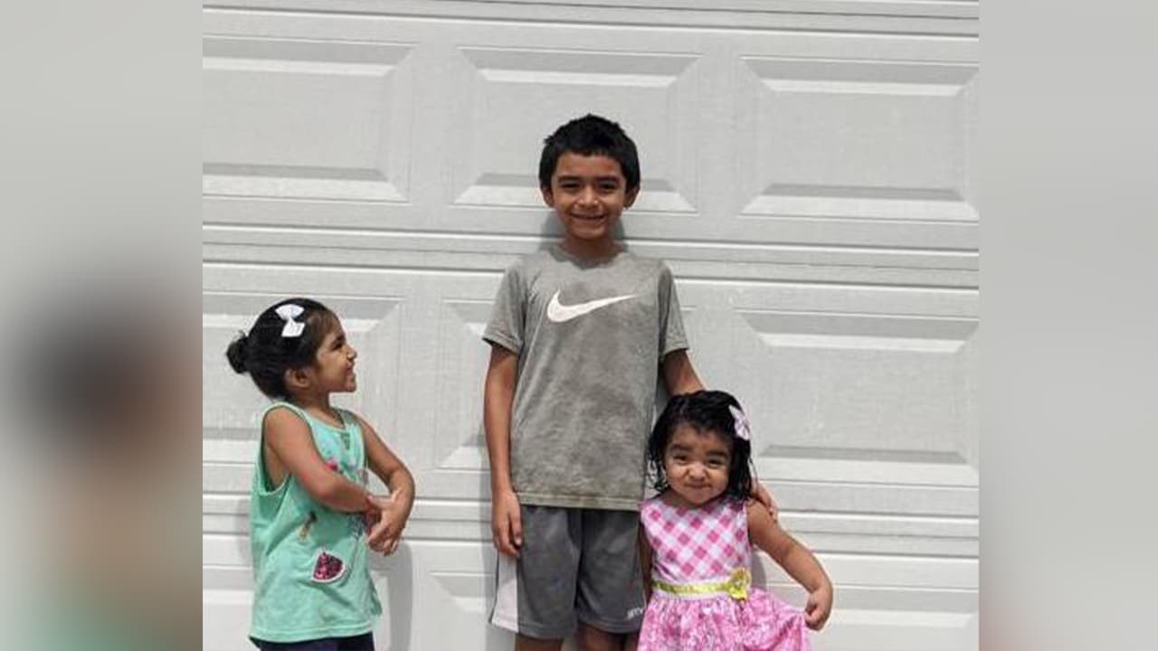 "Muchísimas gracias, de verdad, sin la gente yo no podría estar aquí, gracias a Dios y a ellos, por fin mis niños y yo no nos tenemos que preocupar", concluyó emocionada la madre.
<br>