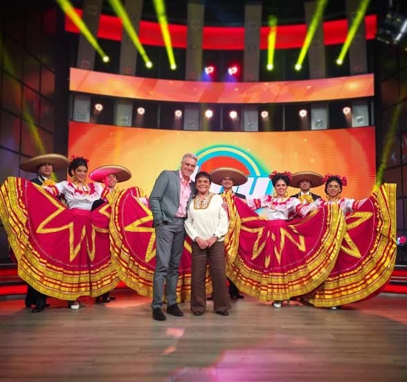 Nos acompañó el Ballet folclórico de Silvia Lozano.