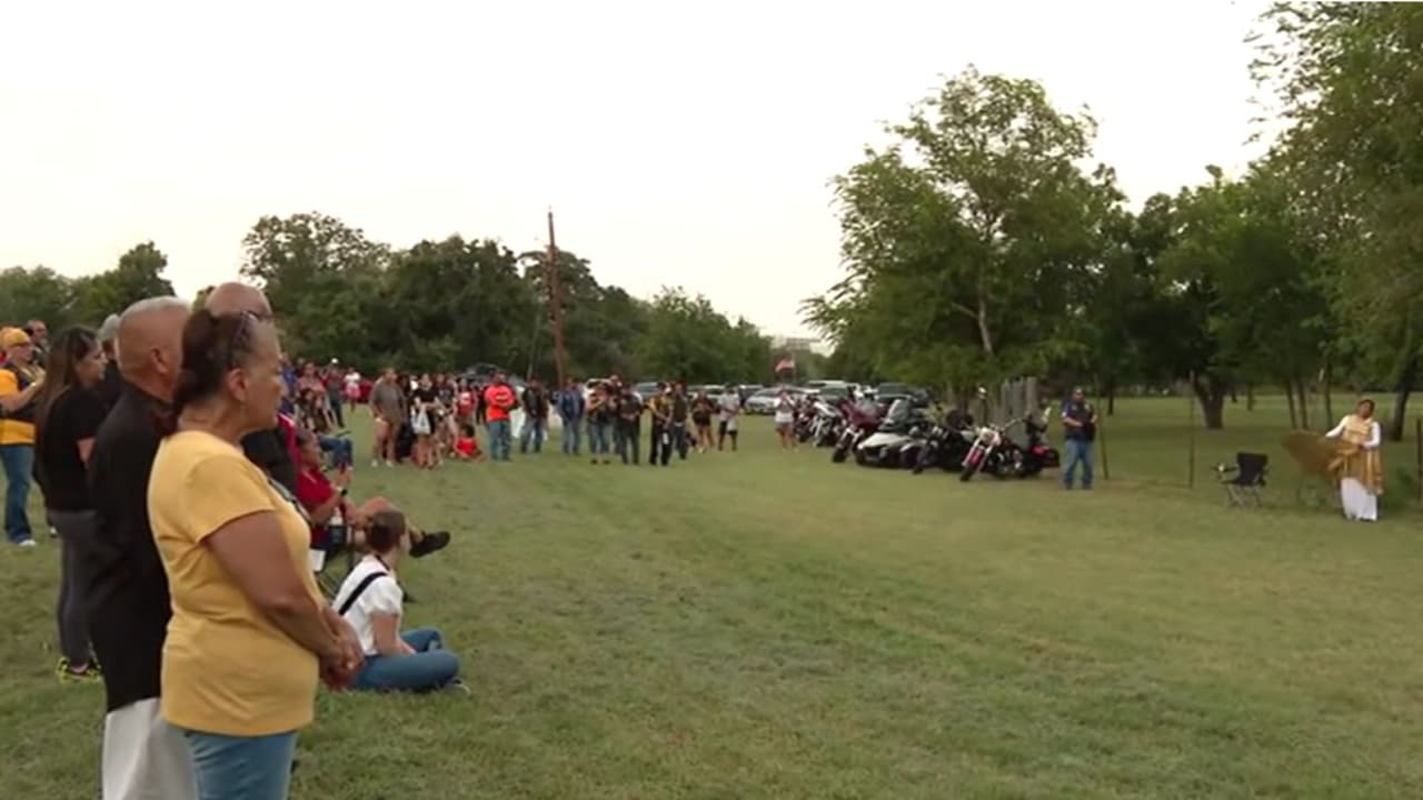 El caso de Aryana conmocionó a San Antonio desde la noche del 
<b>domingo 2 de agosto</b>, cuando la menor fue reportada como desaparecida desde una vivienda ubicada en el 
<b>4700 de Allegheny Drive</b>. El Departamento de Policía de San Antonio (
<b>SAPD</b>) activó una 
<b>Alerta AMBER</b> y desplegó un amplio operativo de búsqueda en la zona.
