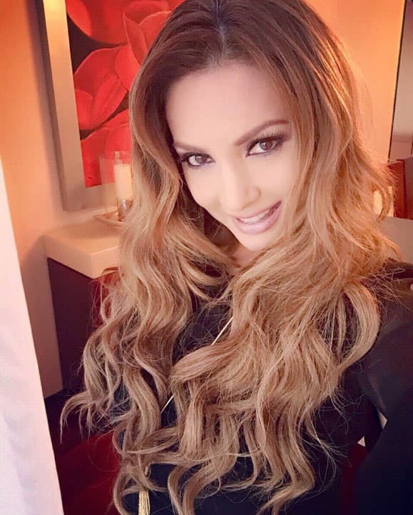 Paty Navidad es otra de las afectadas por esta enfermedad, y no en carne propia, sino porque su hermana falleció hace pocos meses debido al cáncer de mama.